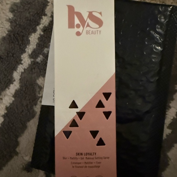 L.YS BEAUTY SKIN LOYALTY BLUR + MATTIFY + SET MAKEUP SETTING SPRAY 3.3fl - Picture 2 of 12